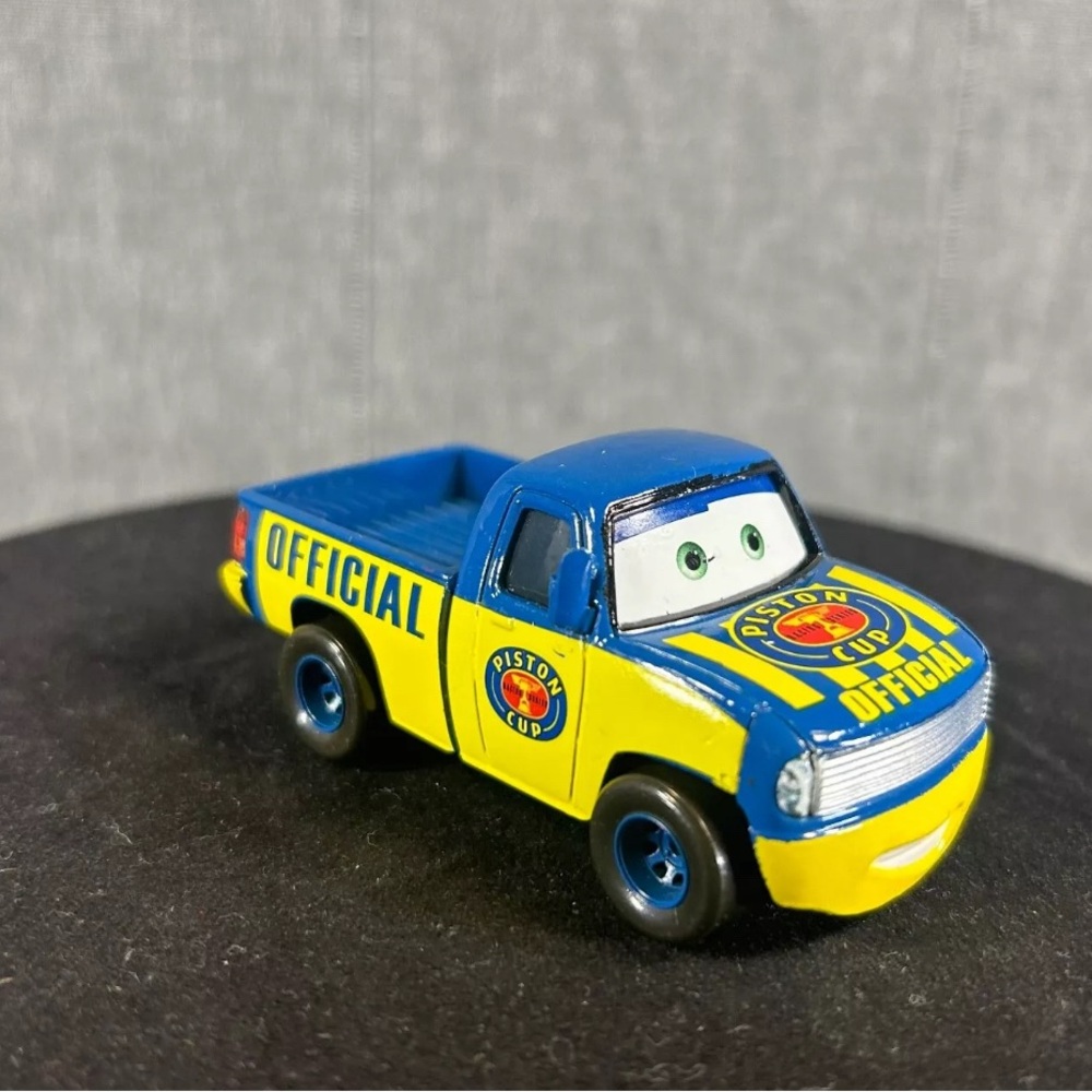 Disney Pixar Cars Dexter Hoover Diecast Vehicle